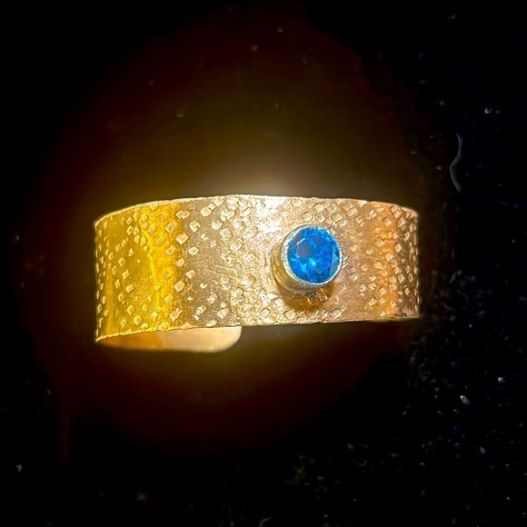 Handmade Funky Bracelet - Picture 1 of 8